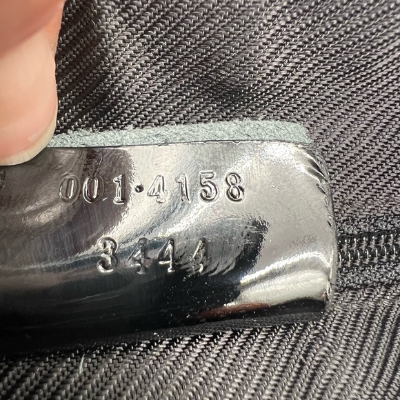 Gucci 🔥 EUC monogram hobo med shoulder bag blk canvas w/patent leather trim🙌 - Picture 9 of 14